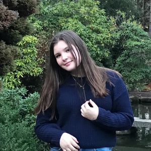 Meet your Posher, Ella